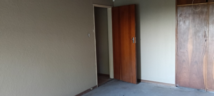 4 Bedroom Property for Sale in Pellissier Free State